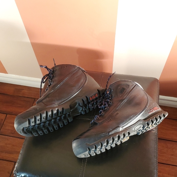 Helly Hansen Men's leather boots - Picture 3 of 9